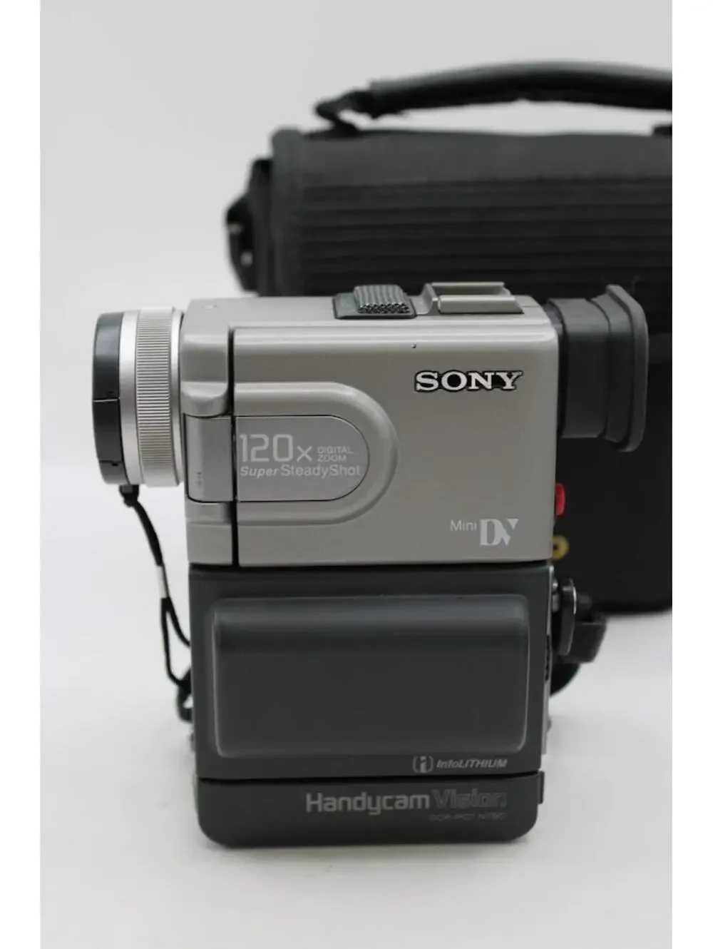 Sony Handycam DCR-PC7 NTSC Mini DV Camcorder w/ Case,Powers on but rest untested
